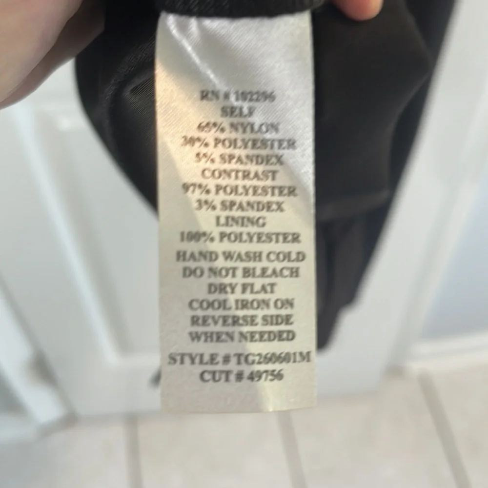 Connected women’s black sleeveless dress - Picture 10 of 10